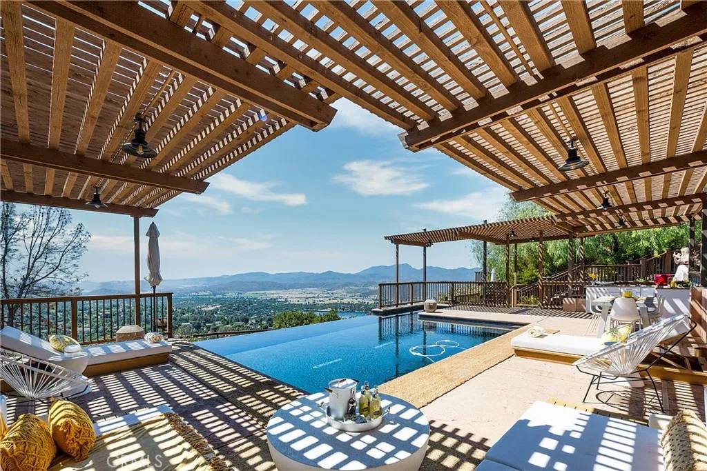 Hidden Valley Lake, CA 95467,16038 Eagle Rock Road