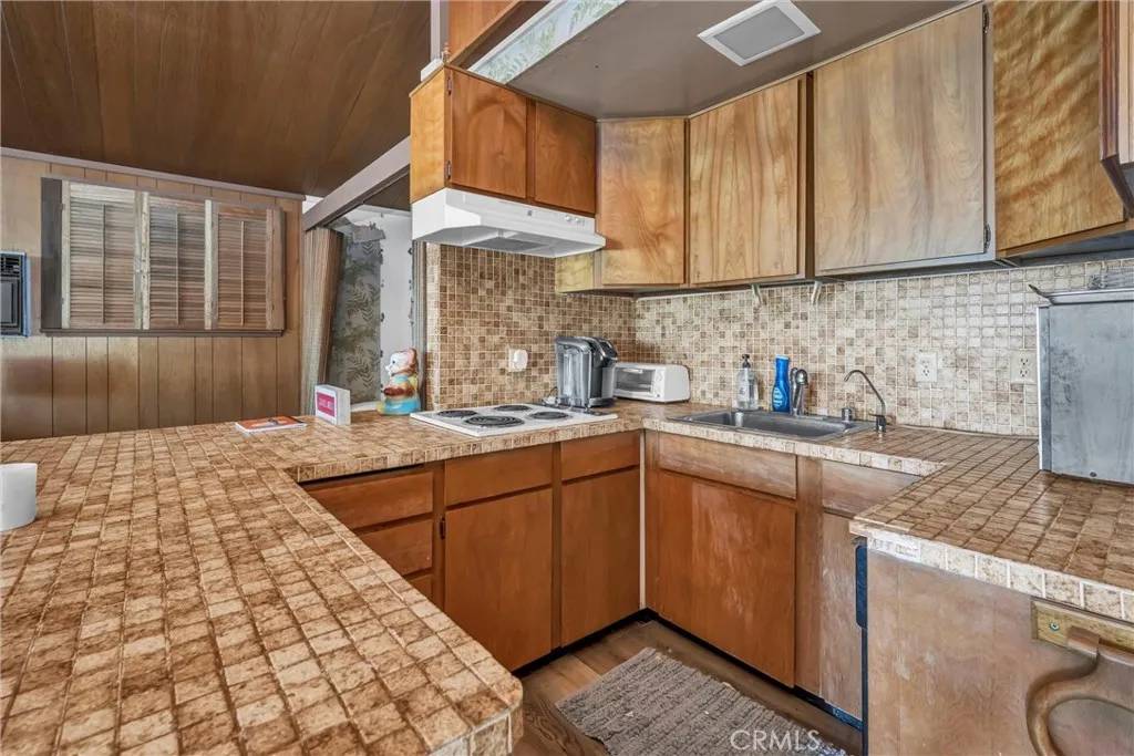 Clearlake, CA 95422,11970 North Drive