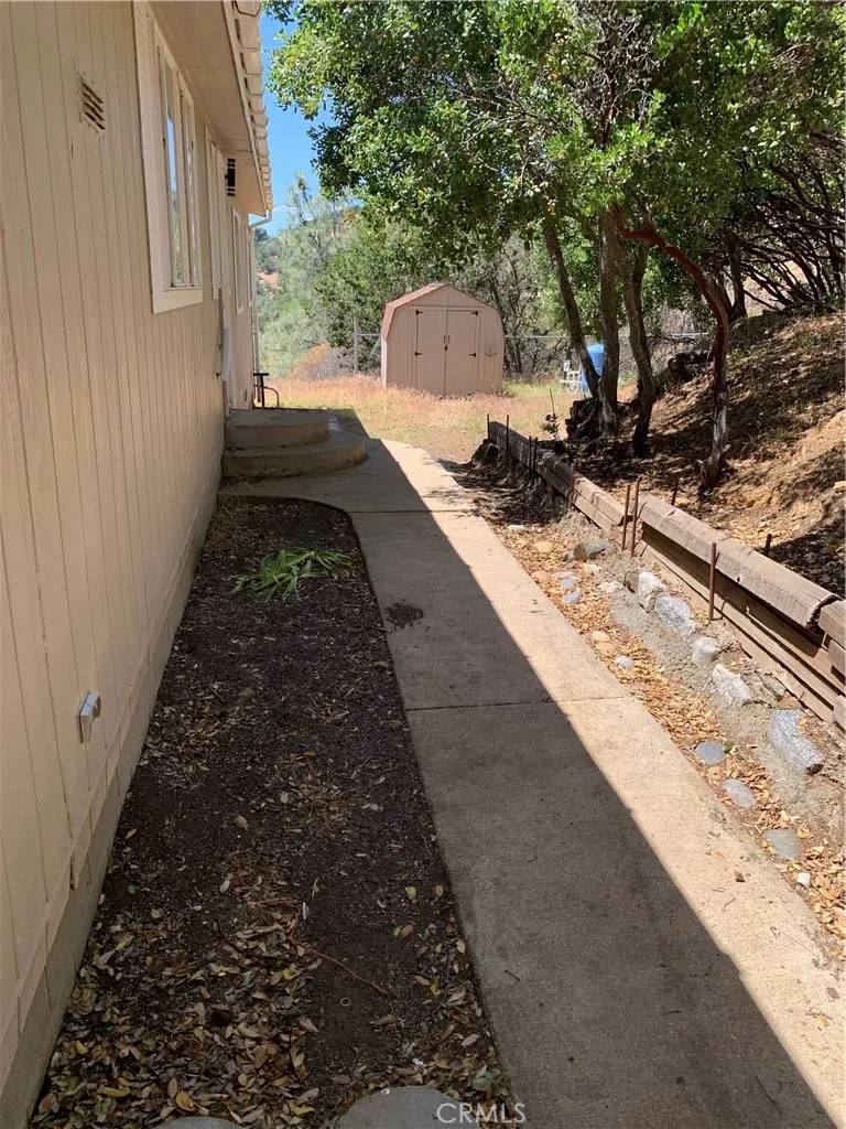 Clearlake Oaks, CA 95423,280 Henderson Drive