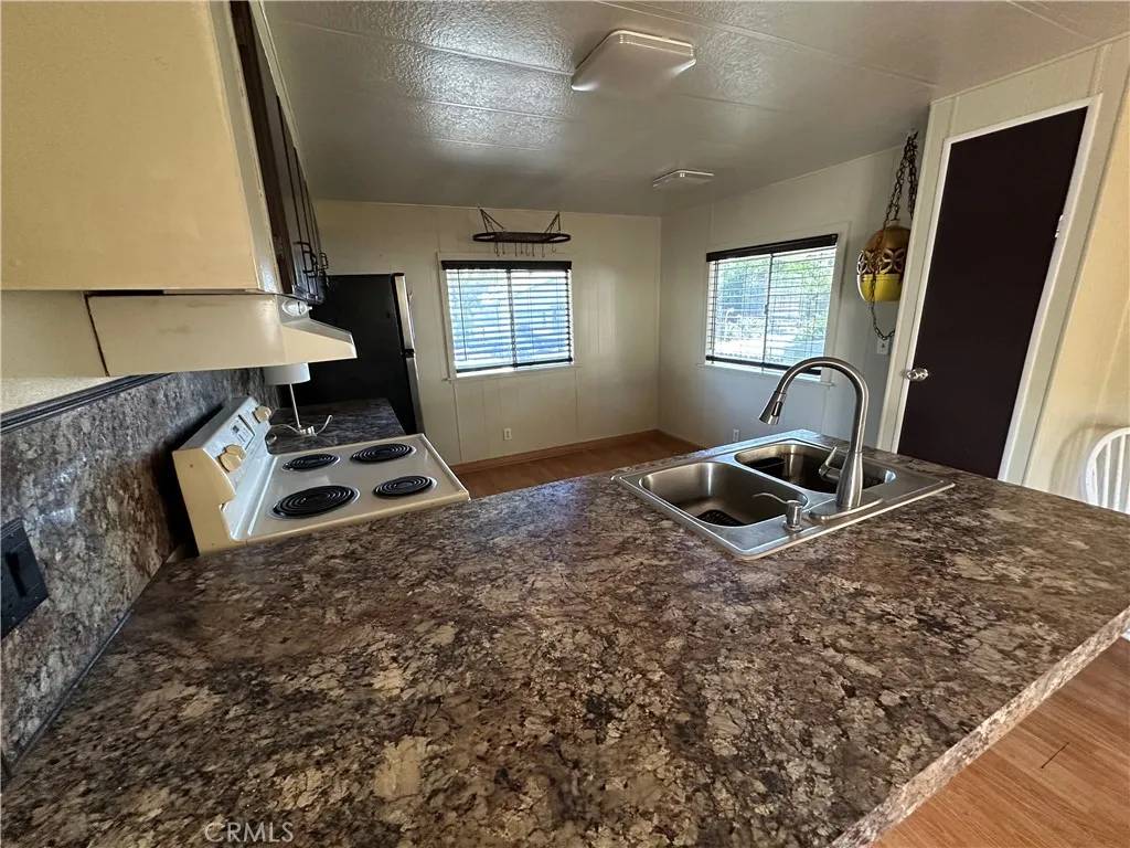 Clearlake Oaks, CA 95423,12956 5th Street