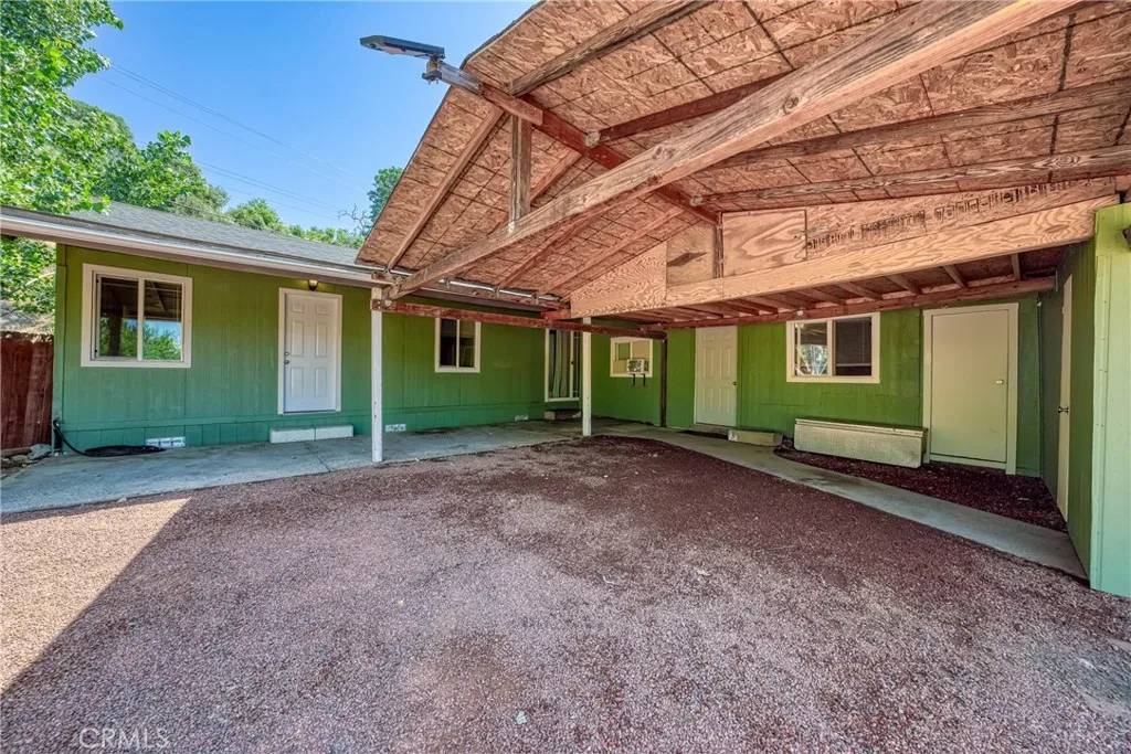 Clearlake, CA 95422,13510 Lower Lakeshore Drive