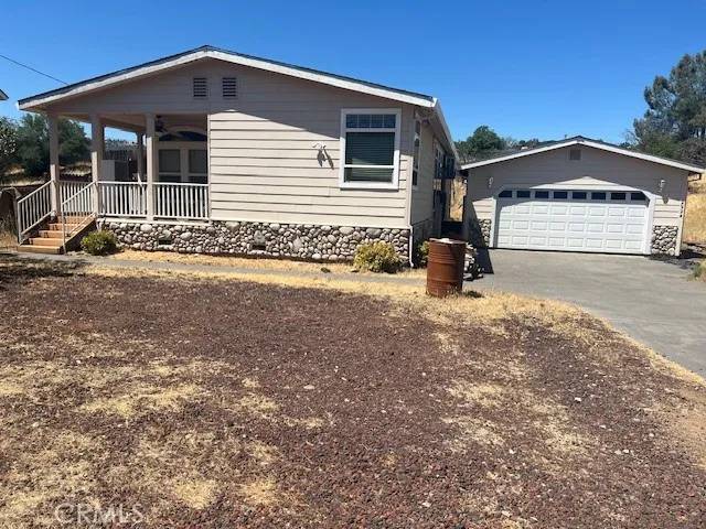 Clearlake Oaks, CA 95423,2924 Meadow Creek Road