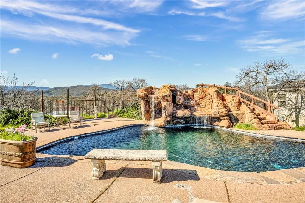 Hidden Valley Lake, CA 95467,21054 Yankee Valley Road