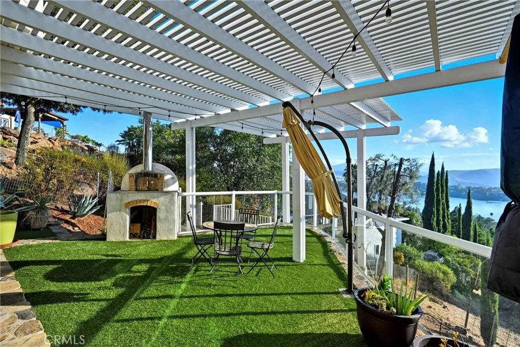 Hidden Valley Lake, CA 95467,18530 Glenwood Rd.