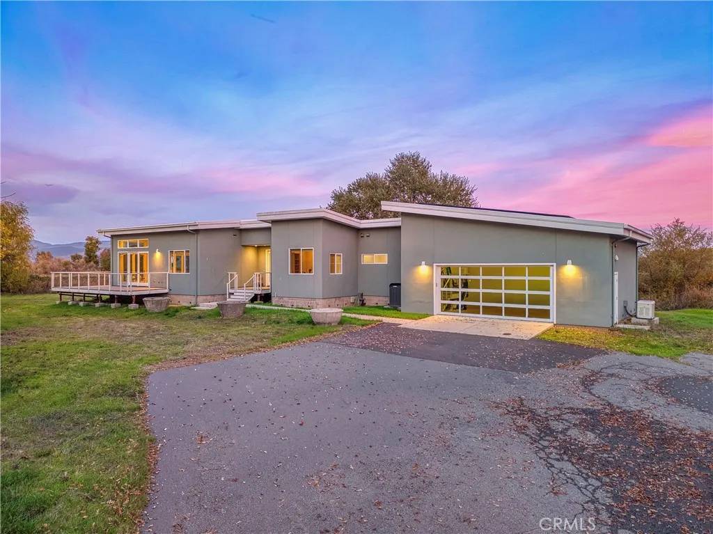 Lakeport, CA 95453,8 Queen Ann