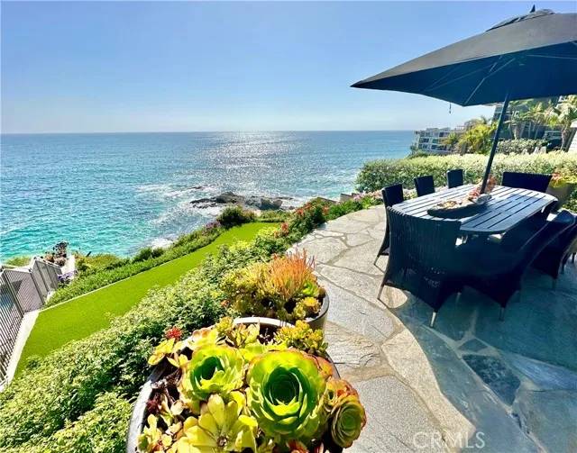 Laguna Beach, CA 92651,31678 Seacove Drive