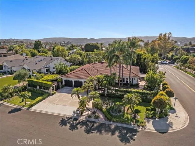 Laguna Hills, CA 92653,26381 Dapple Grey Drive