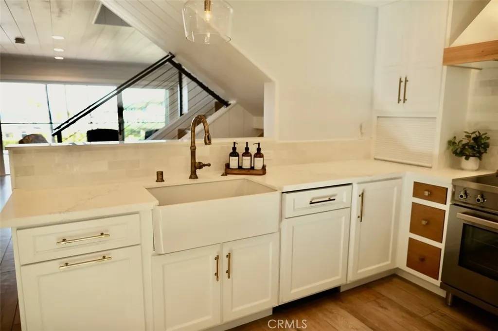 Laguna Beach, CA 92651,22 Blue Lagoon