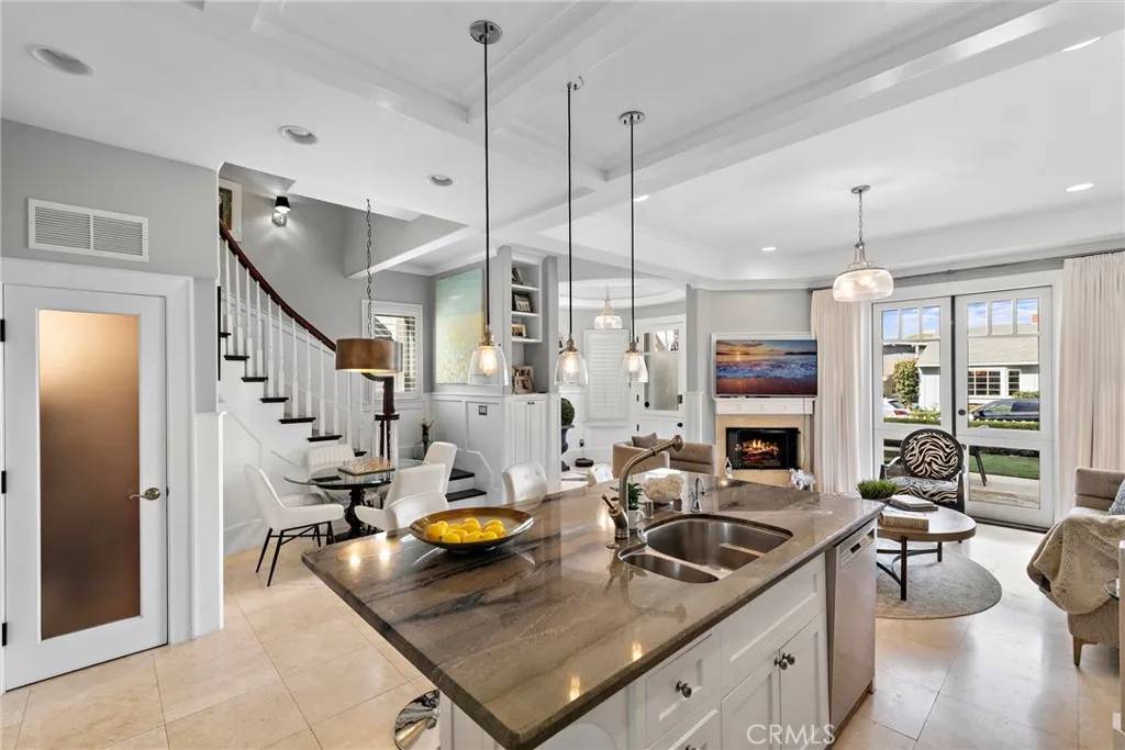 Corona Del Mar, CA 92625,516 Poinsettia Avenue #A