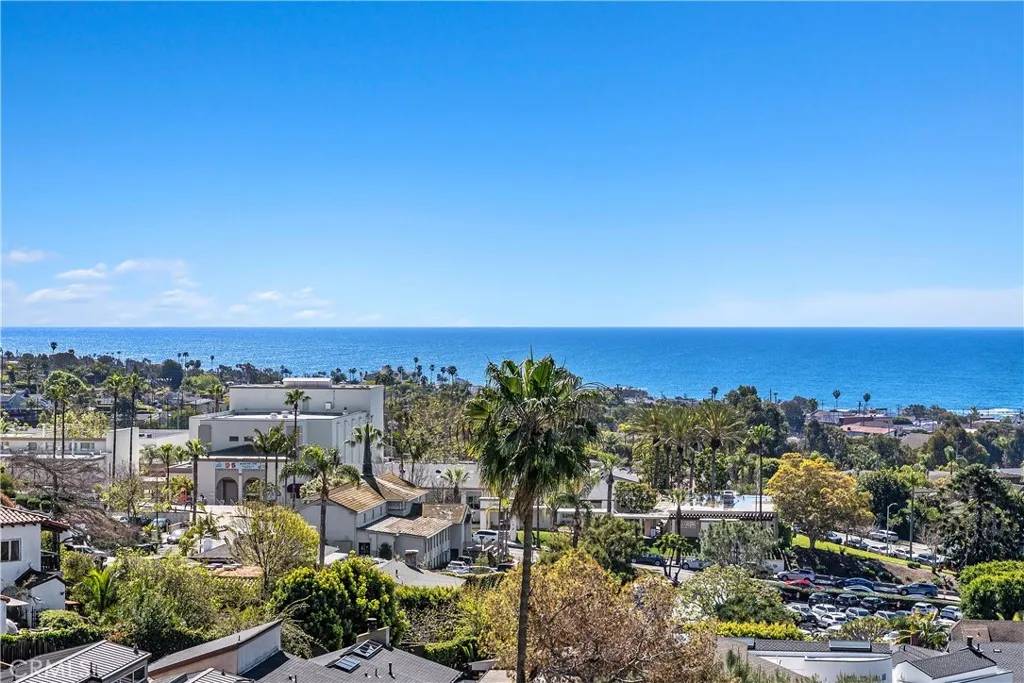 Laguna Beach, CA 92651,535 Mystic Way