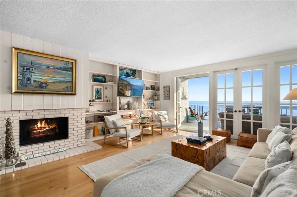 Laguna Beach, CA 92651,716 Cliff Drive