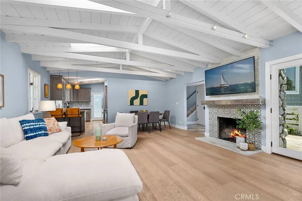 Laguna Beach, CA 92651,1310 Bluebird Canyon