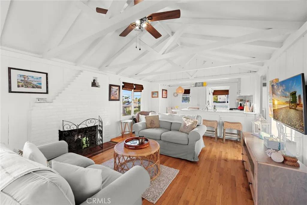 Laguna Beach, CA 92651,614 Thalia Street