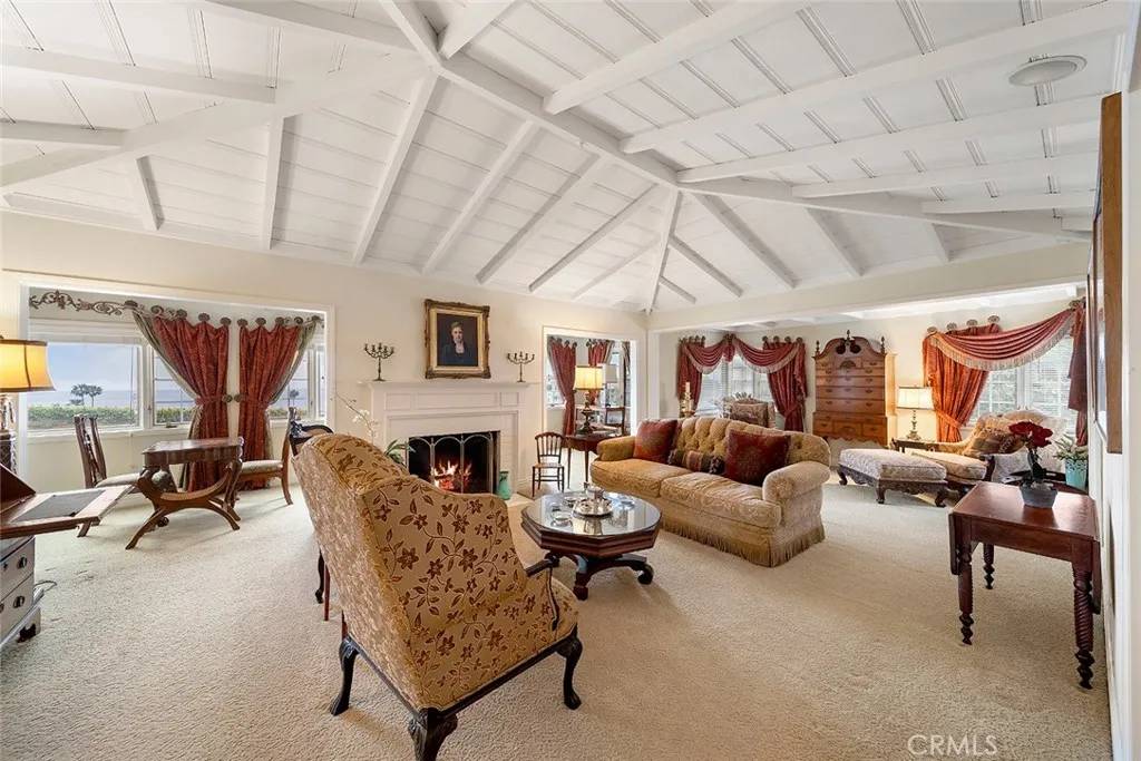 Laguna Beach, CA 92651,209 Emerald Bay