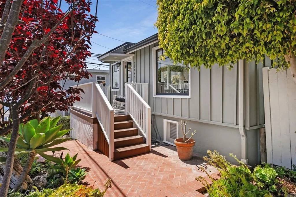 Laguna Beach, CA 92651,31645 2nd Avenue