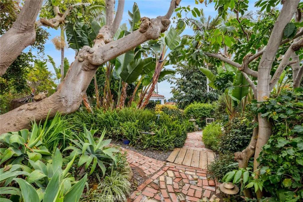 Laguna Beach, CA 92651,227 Ledroit Street
