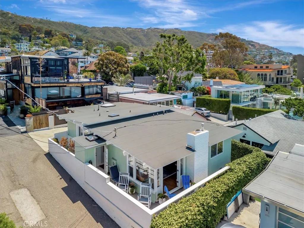 Laguna Beach, CA 92651,31674 Seacove Drive