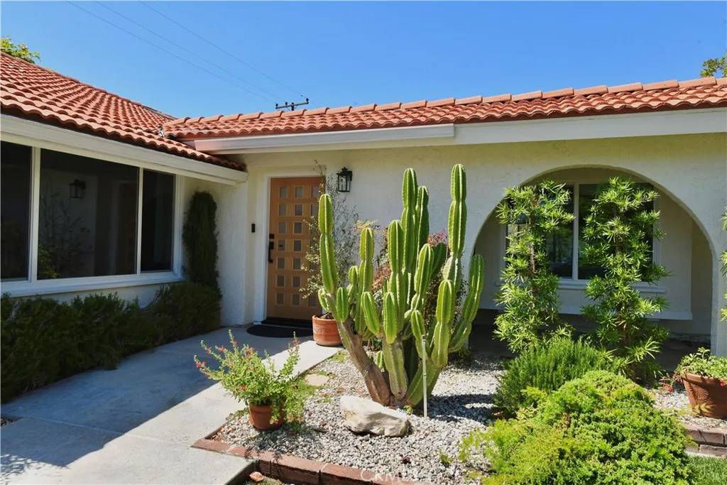 Rossmoor, CA 90720,2821 Tucker Lane
