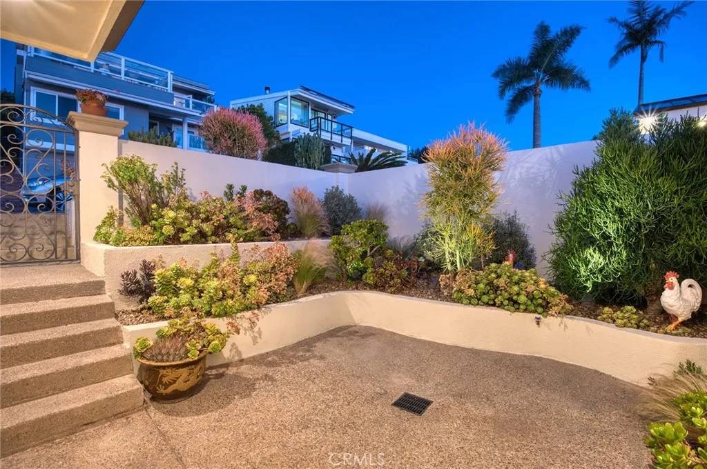 Laguna Beach, CA 92651,1155 Katella Street