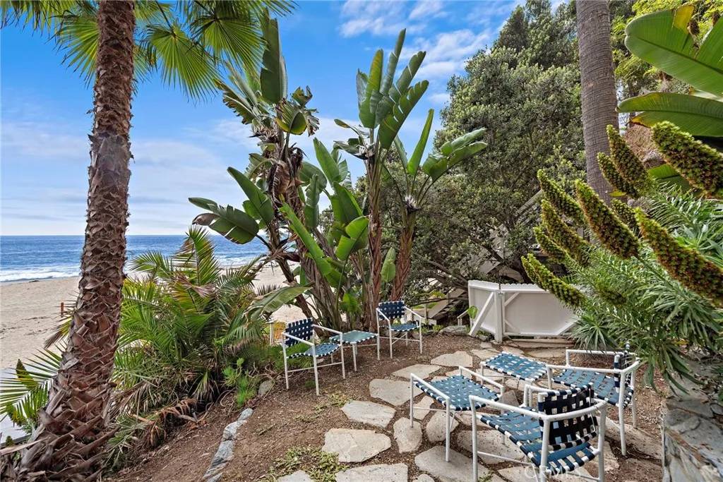 Laguna Beach, CA 92651,31925 S COAST Highway