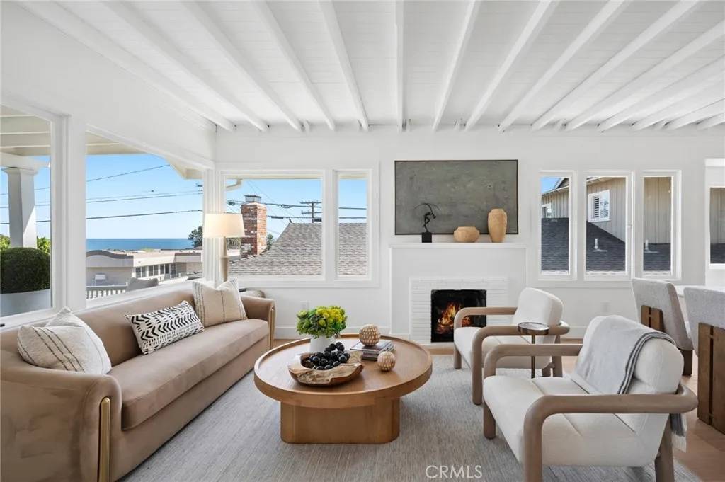 Laguna Beach, CA 92651,232 San Joaquin Street