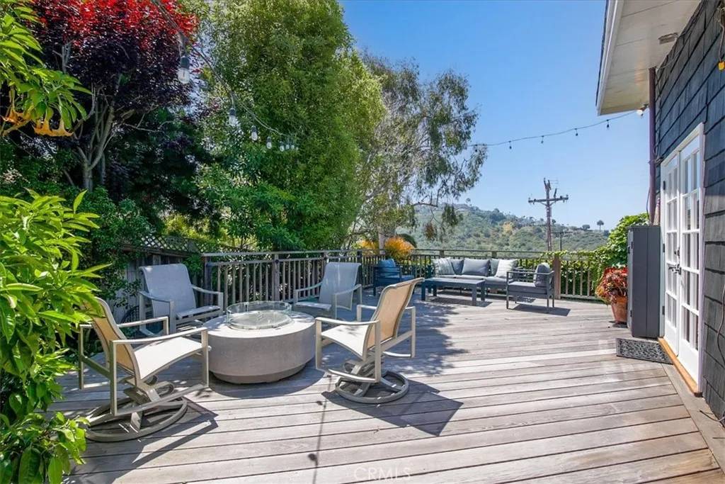 Laguna Beach, CA 92651,1511 Bluebird Canyon Drive