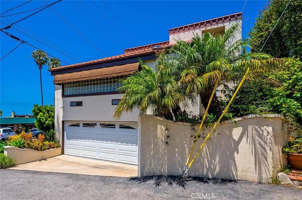 Laguna Beach, CA 92651,223 Chiquita Street #225