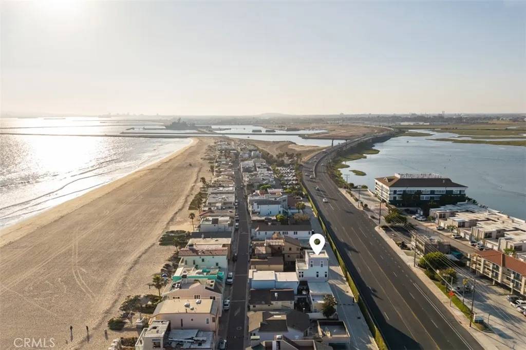 Surfside, CA 90743,55 Surfside Avenue #B