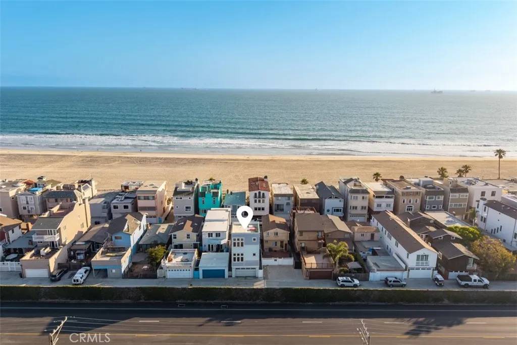 Surfside, CA 90743,55 Surfside Avenue #B