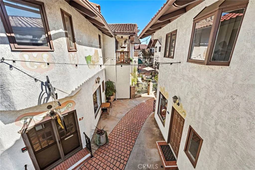 Huntington Beach, CA 92647,7561 Center Avenue #44