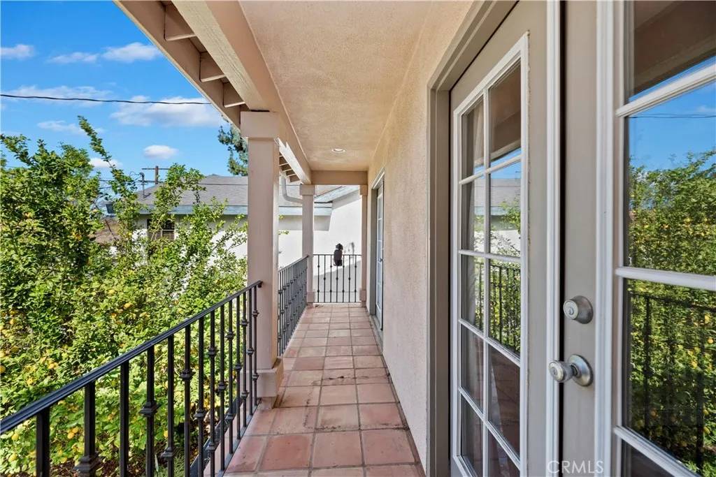 Reseda, CA 91335,7242 Hesperia Avenue