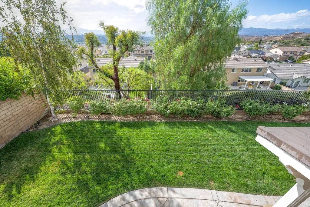 Valencia, CA 91354,24030 Via Vizcaya