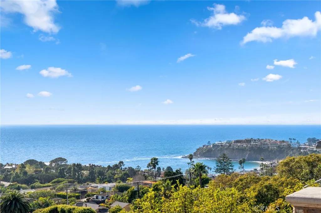 Laguna Beach, CA 92651,325 Camden Place