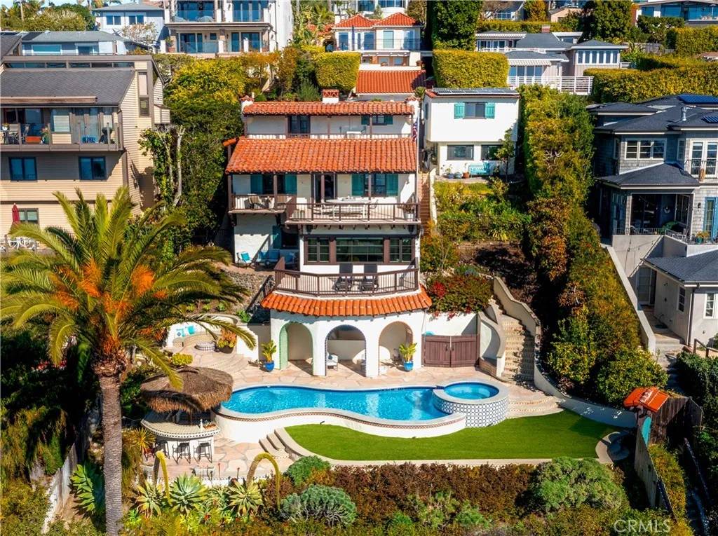 Laguna Beach, CA 92651,802 Rembrandt Drive