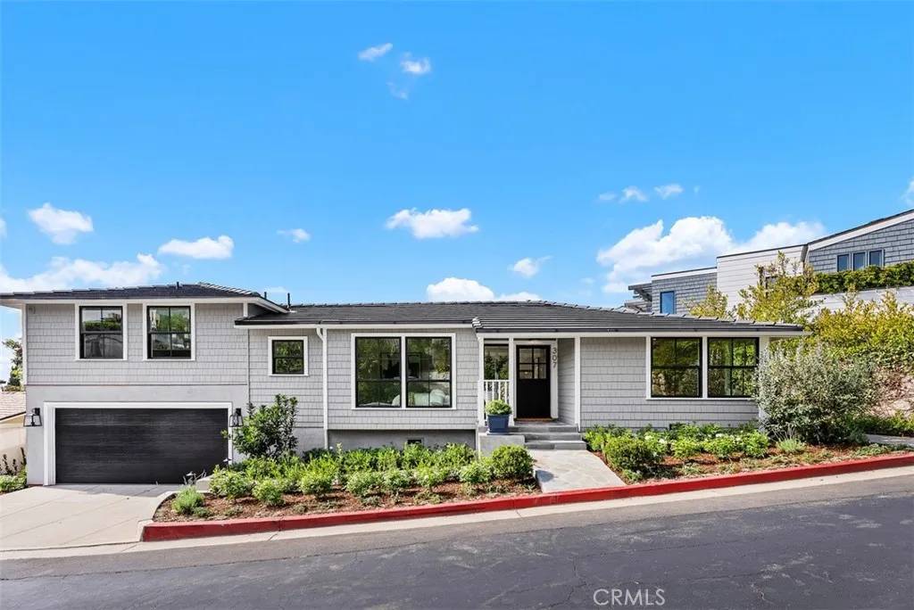 Laguna Beach, CA 92651,307 Emerald Bay