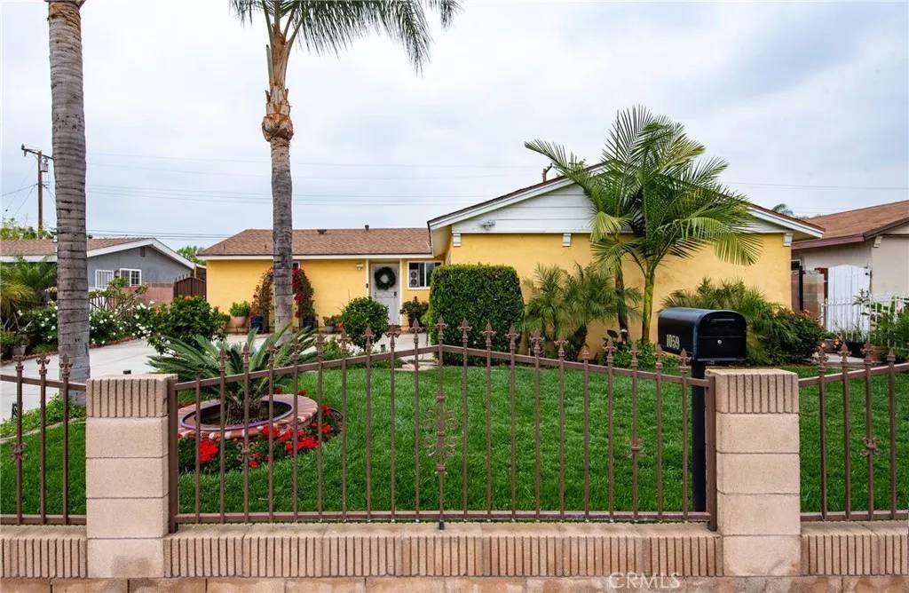 La Puente, CA 91746,1059 Willow Avenue