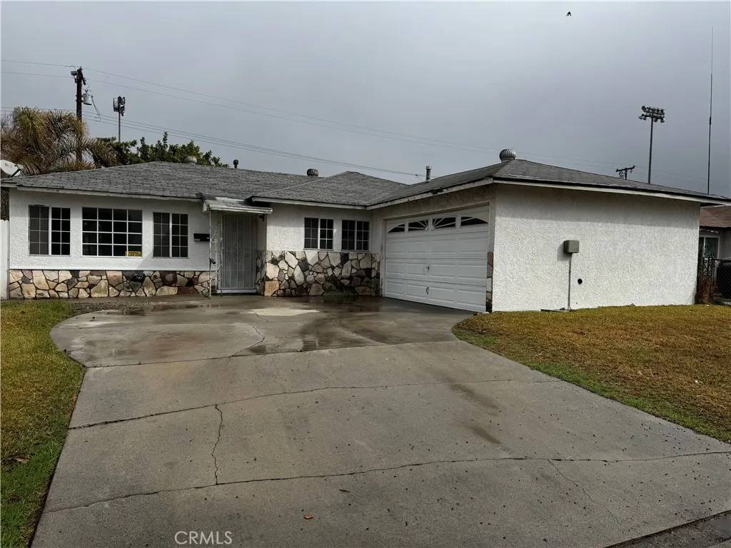 La Puente, CA 91746,13453 Moccasin Street