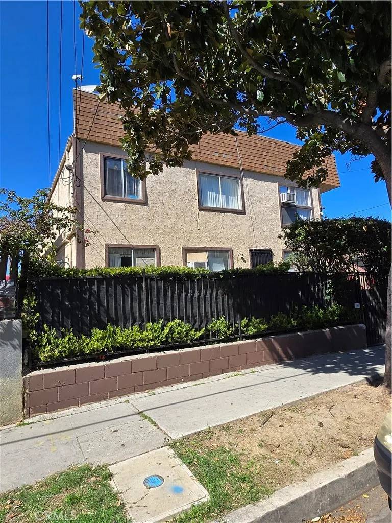 Los Angeles, CA 90026,203 N Burlington Avenue