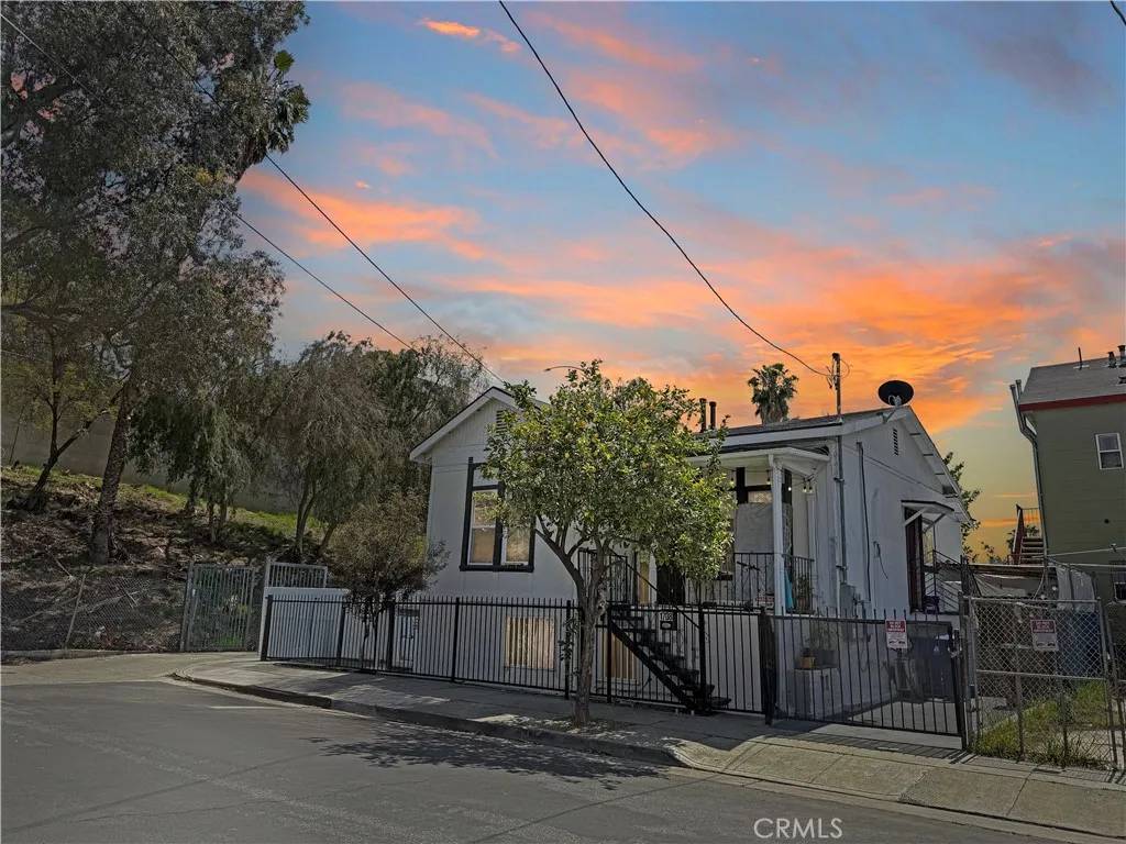 Los Angeles, CA 90033,1708 E 3rd Street