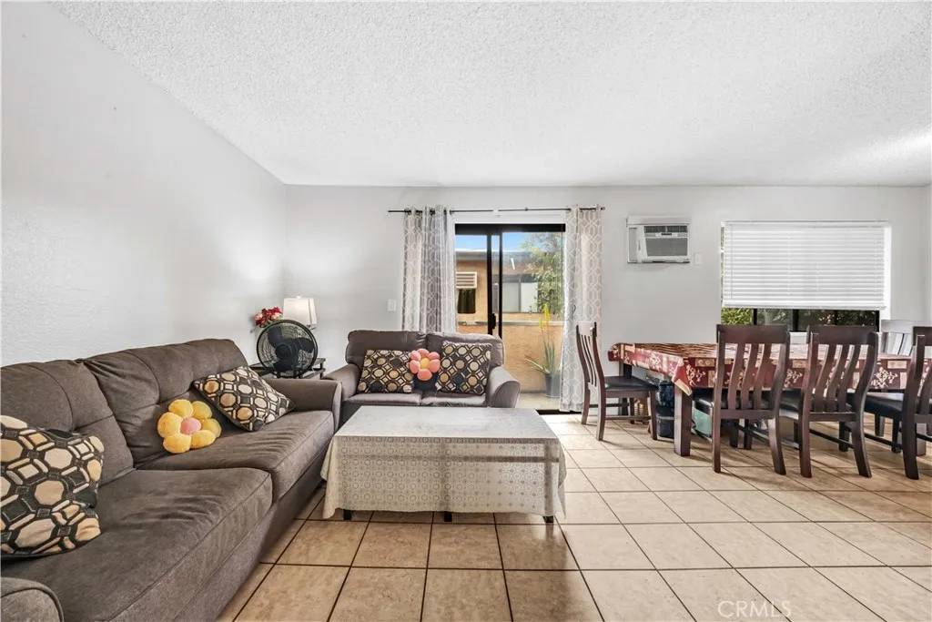 Panorama City, CA 91402,9054 Willis Avenue #21