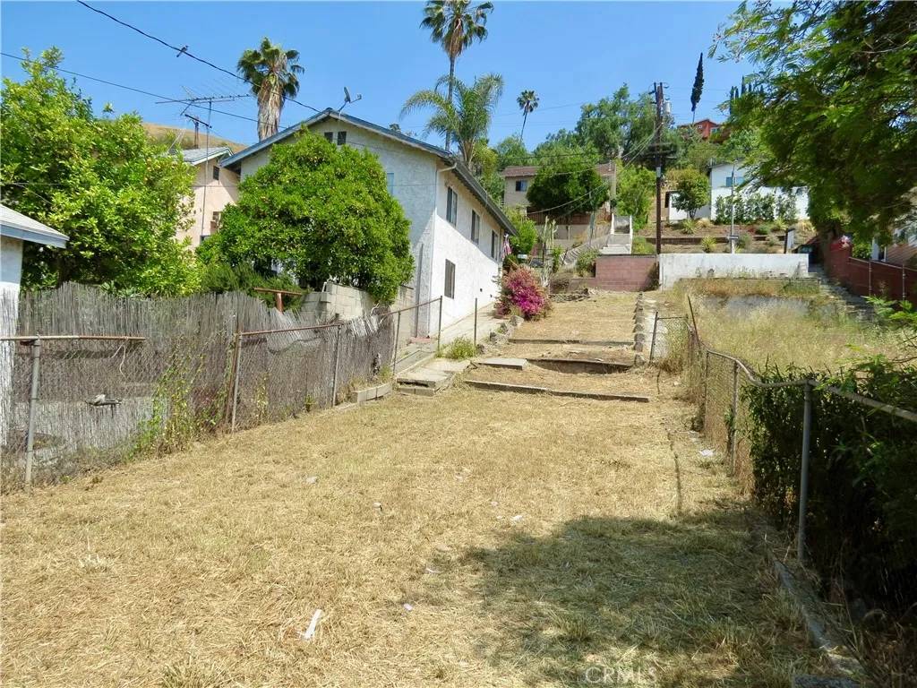 Los Angeles, CA 90031,453 Clifton