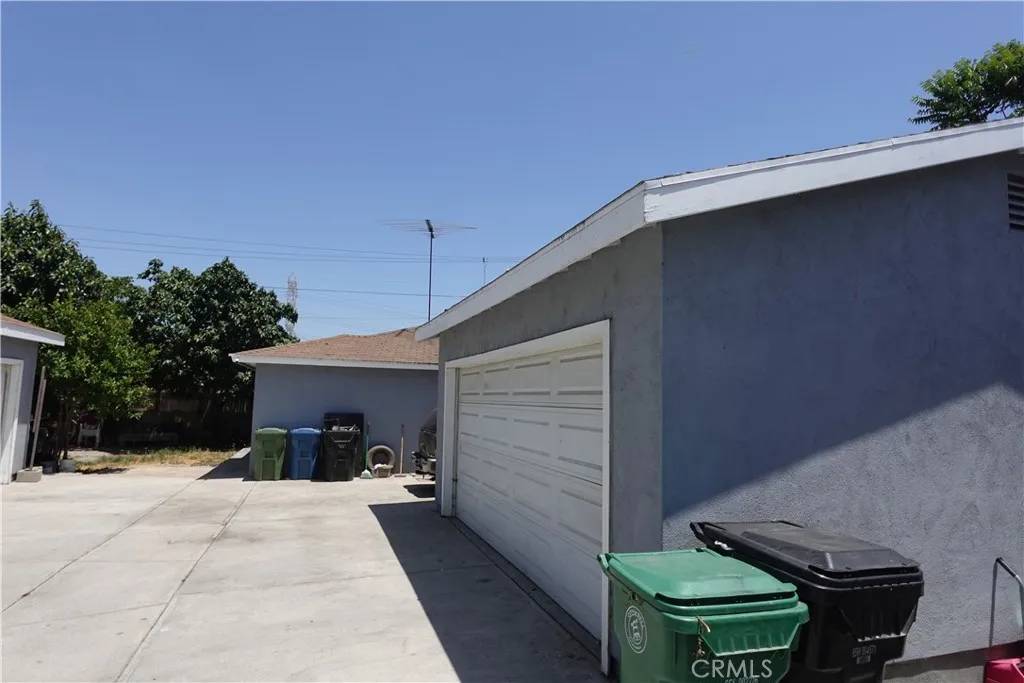 Bell, CA 90201,6910 CHANSLOR Avenue