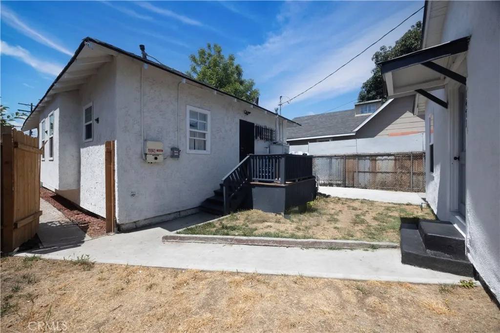 Los Angeles, CA 90011,1471 E 41st Place