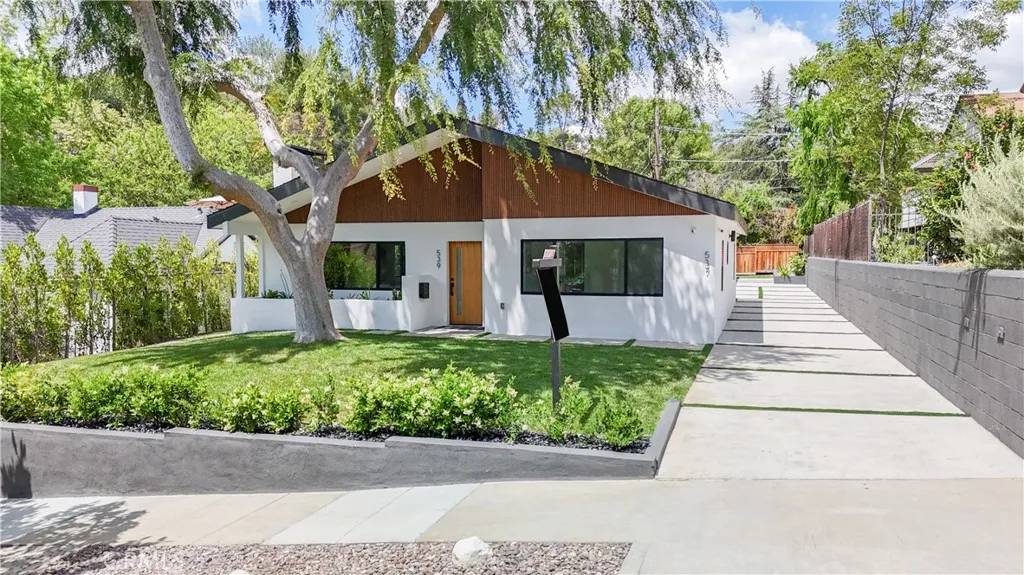 Pasadena, CA 91105,539 Avon Avenue
