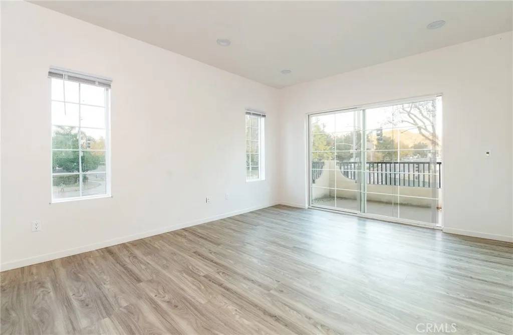 Simi Valley, CA 93063,5526 E Los Angeles Avenue #4