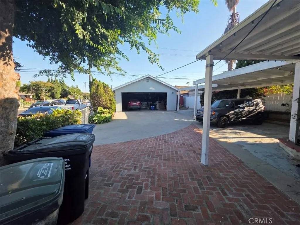 Los Angeles, CA 90063,3424 E Cesar E Chavez Avenue