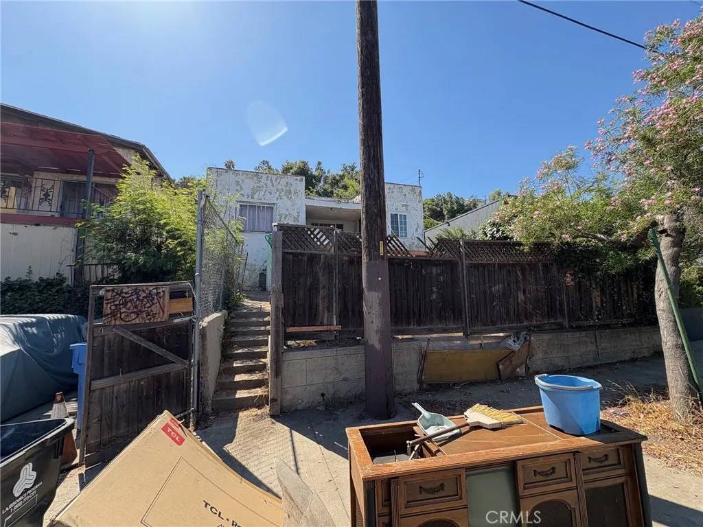 Los Angeles, CA 90032,2128 N Marianna Avenue