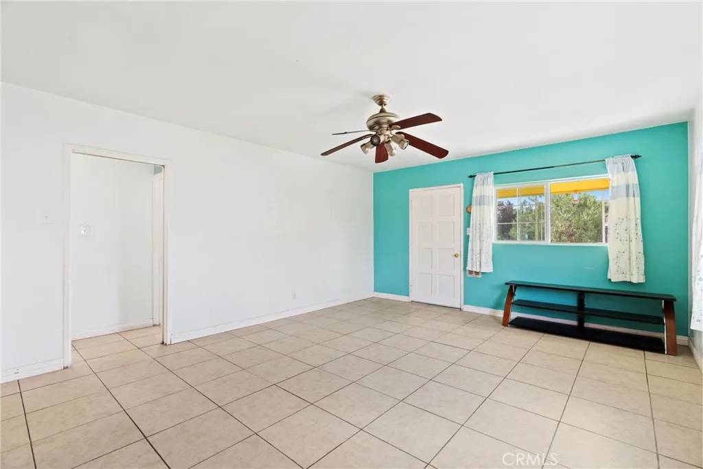 Commerce, CA 90040,4633 Leonis Street