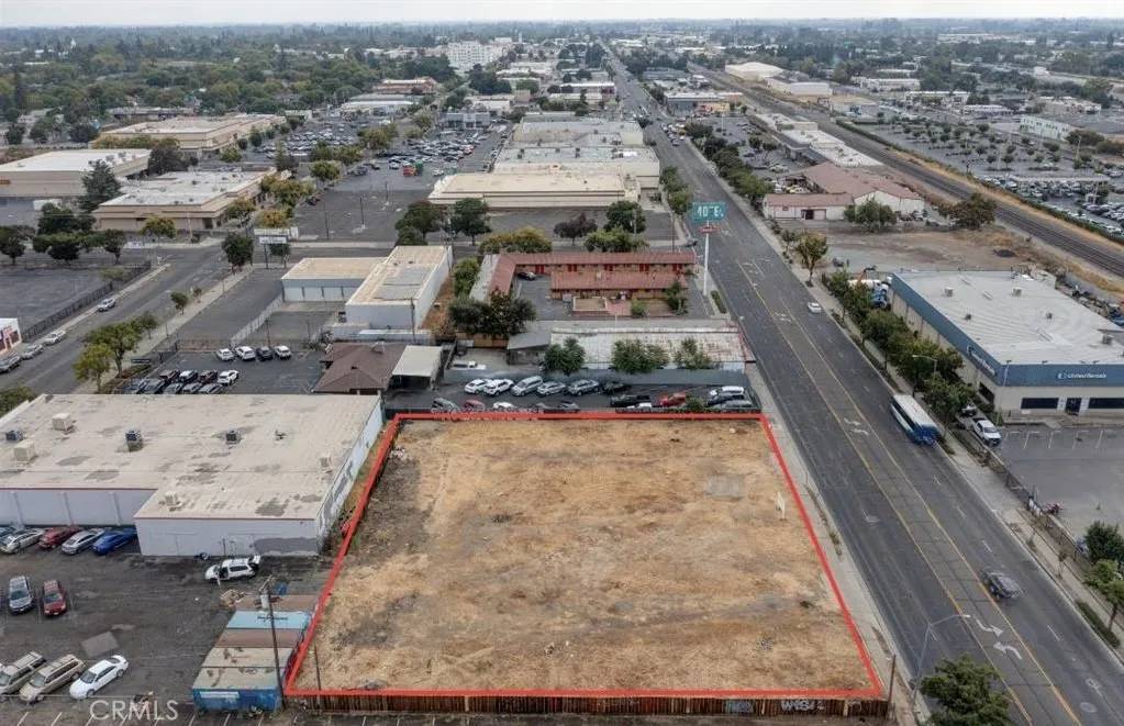 Merced, CA 95340,1347 W 16th