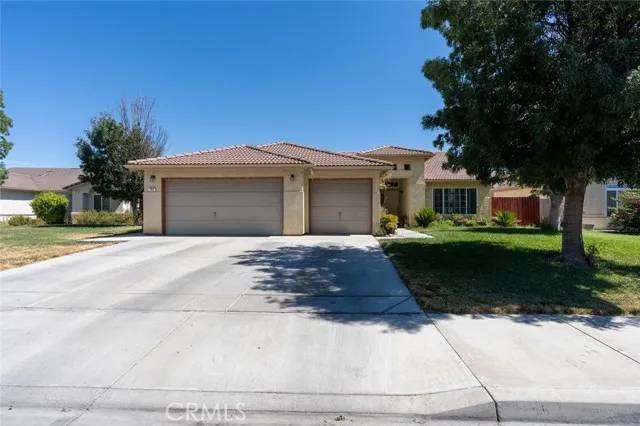 Los Banos, CA 93635,752 Petit Sirah Court